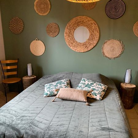 A La Mare Du Vieux Chene Bed & Breakfast Bellegarde-Poussieu Bagian luar foto