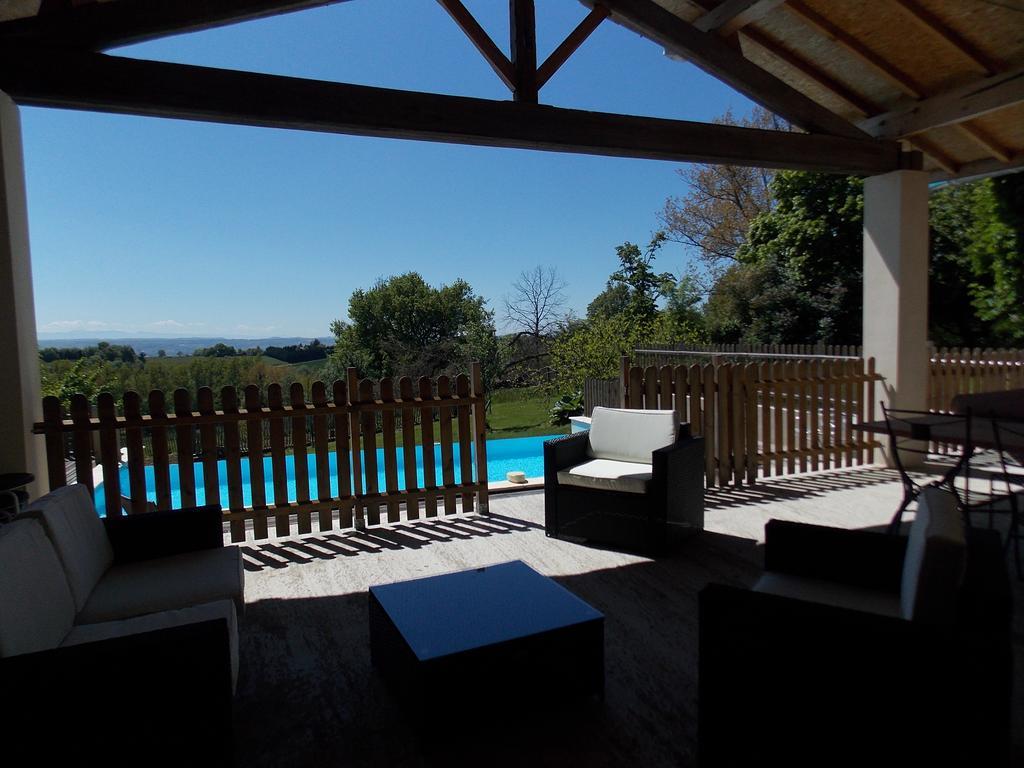 A La Mare Du Vieux Chene Bed & Breakfast Bellegarde-Poussieu Bagian luar foto