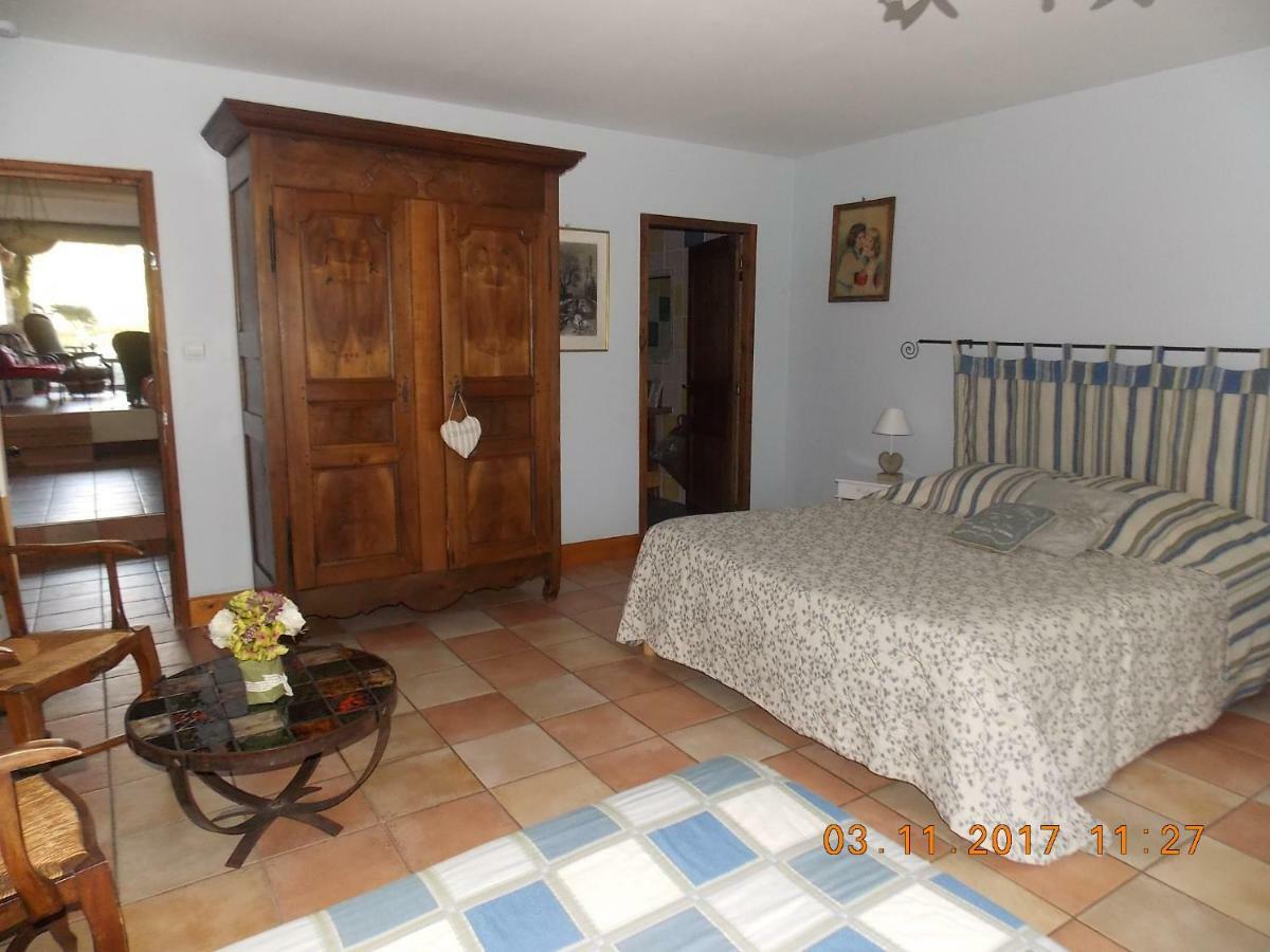 A La Mare Du Vieux Chene Bed & Breakfast Bellegarde-Poussieu Bagian luar foto
