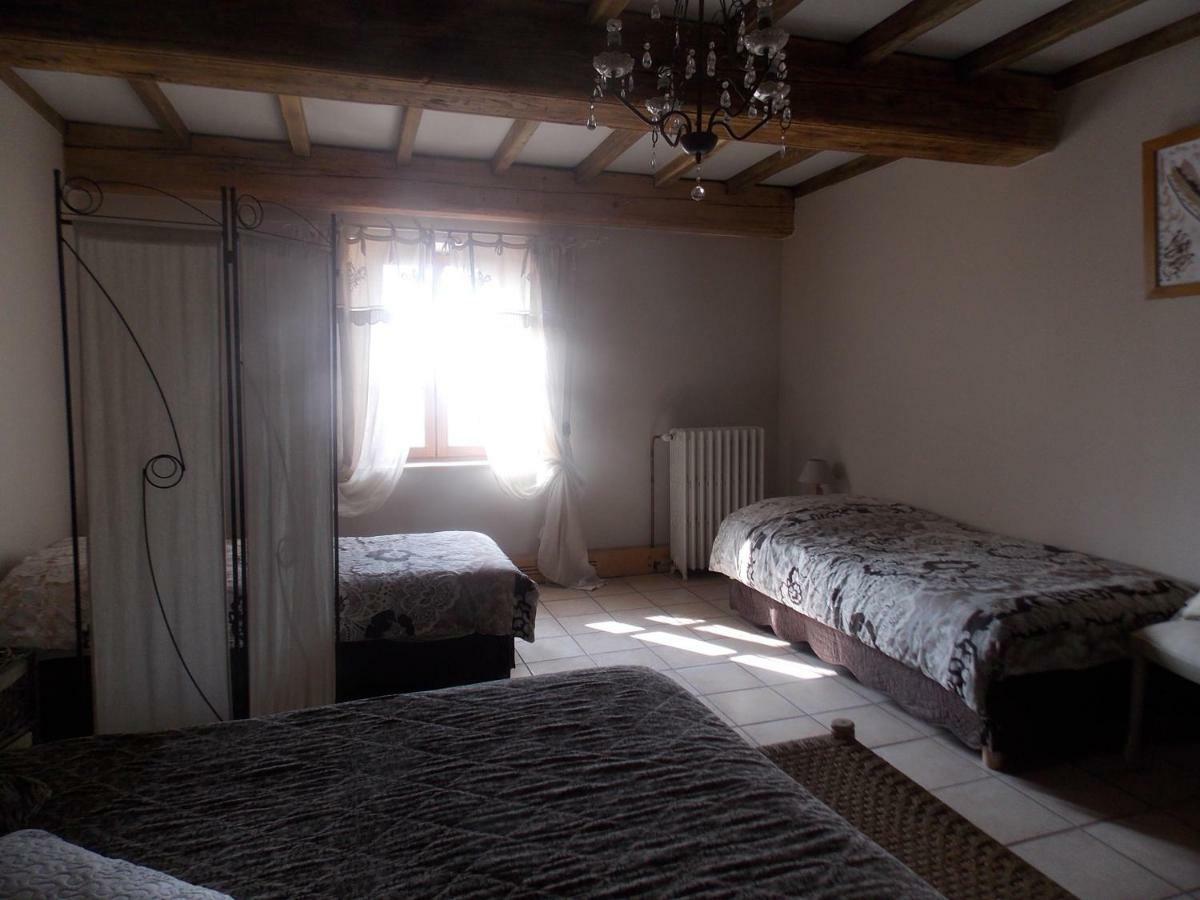 A La Mare Du Vieux Chene Bed & Breakfast Bellegarde-Poussieu Bagian luar foto